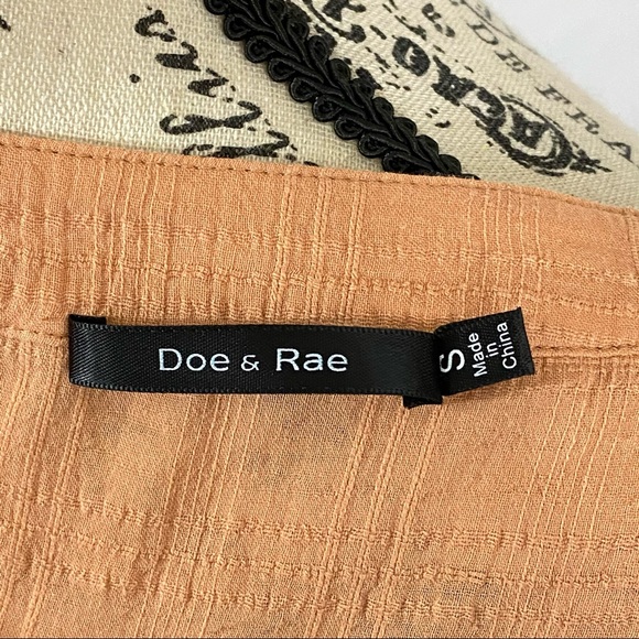 Doe & Rae Rusty Light Weight Blouse Small - Picture 4 of 4